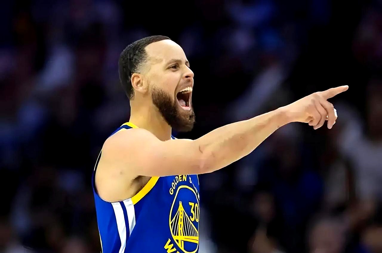 JiuyouAPP下载-关于2016年季后赛：面对雷霆的“生死战”，库里挺身而出，投中多个超远距离三分，赢得“最佳表现”的信息