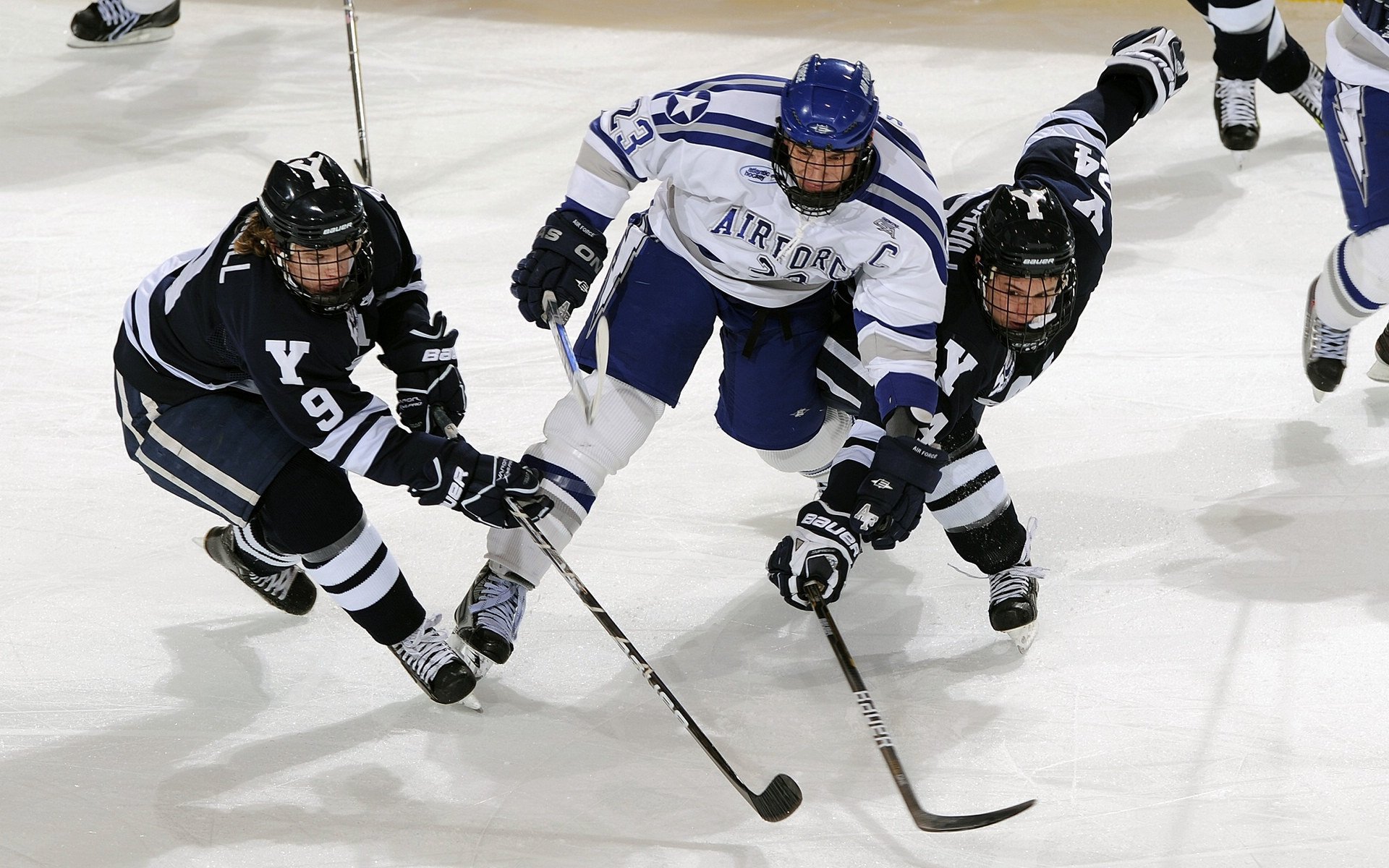 圣诞大战火爆开启,球迷期待已久的对决,圣诞大战火爆开启,球迷期待已久的对决在线观看